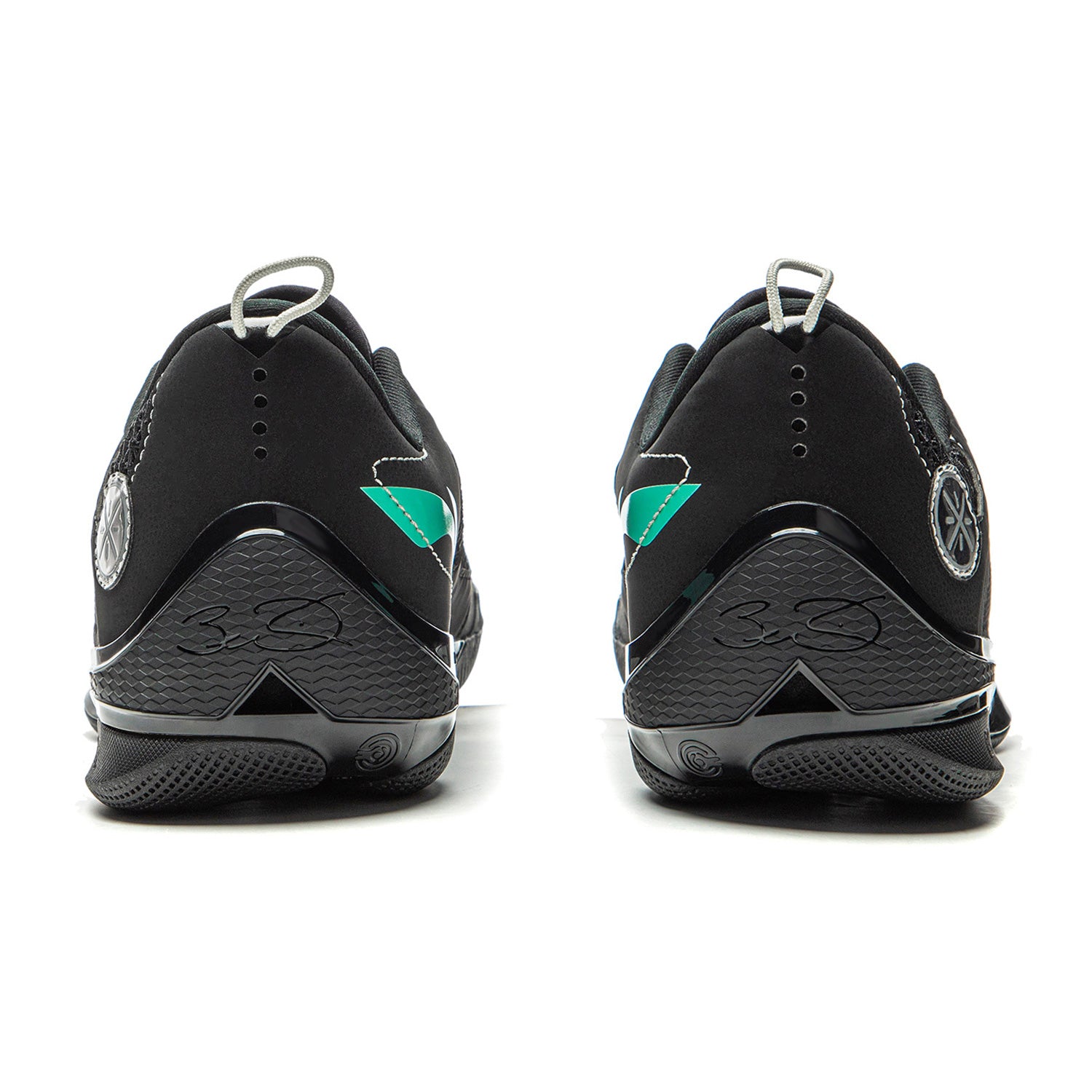Wade 808 4 Ultra Basketball Shoes in Obsidian